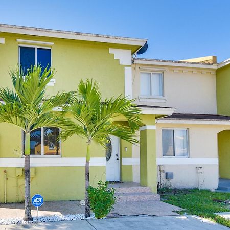Opa-Locka Townhome, 15 Mi To Miami Beach! Eksteriør billede