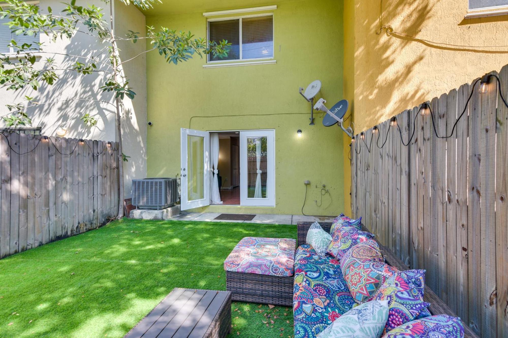 Opa-Locka Townhome, 15 Mi To Miami Beach! Eksteriør billede