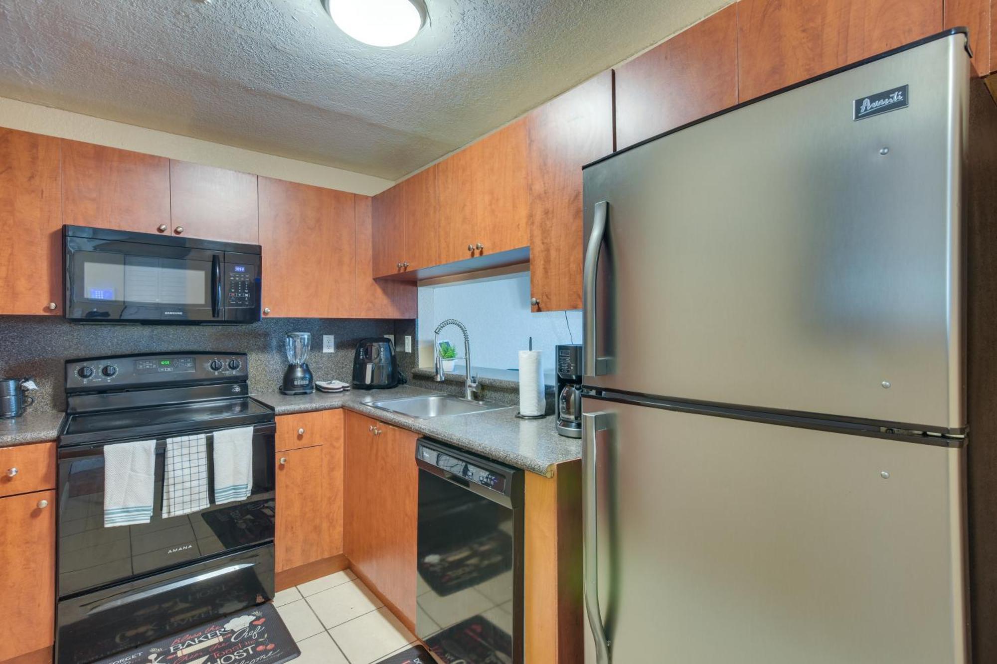 Opa-Locka Townhome, 15 Mi To Miami Beach! Eksteriør billede
